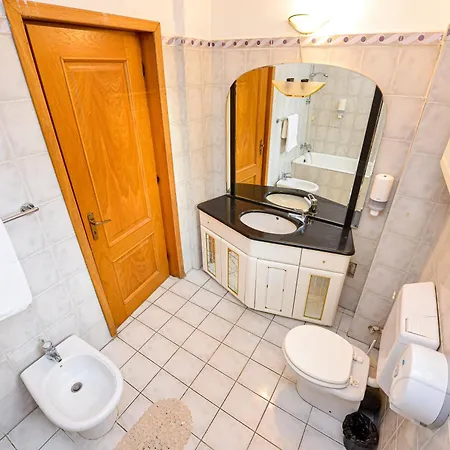 Old Town Appartement Boekarest